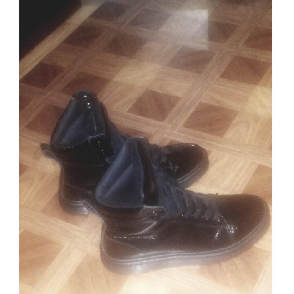 Dr Marten Mix Boot size eight women